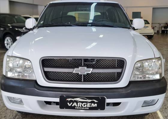 CHEVROLET S10 2.4 ADVANTAGE 4X2 CD 8V FLEX 4P MANUAL